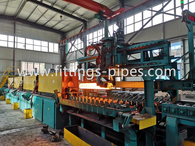 China Hebei Hongcheng Pipe Fittings Co., Ltd. factory production line