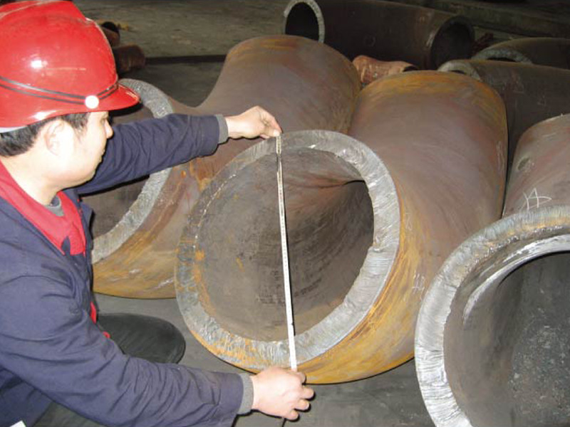 Galvanized Finish Alloy Steel Elbow 45 Degree 90 Degree